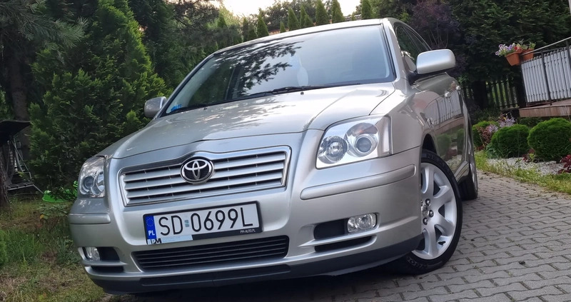 wolbórz Toyota Avensis cena 19900 przebieg: 170000, rok produkcji 2004 z Wolbórz